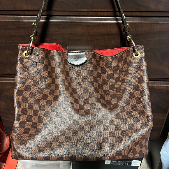 Louis Vuitton Handbag - Picture 3 of 7